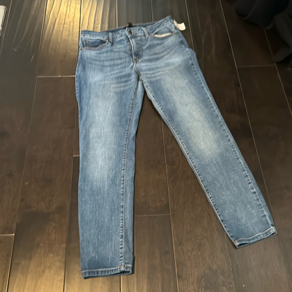 Frye straight leg jeans previously owned size 10 mint condition